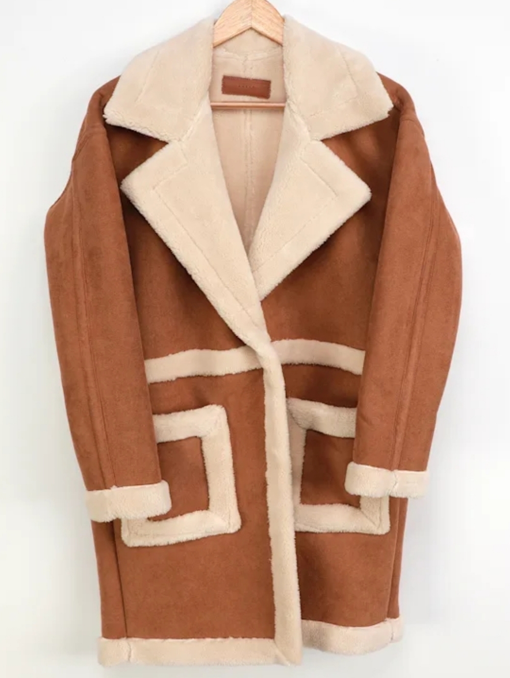 Blank NYC Feels Natural Tan Faux Fur Coat Size Medium - Picture 2 of 16